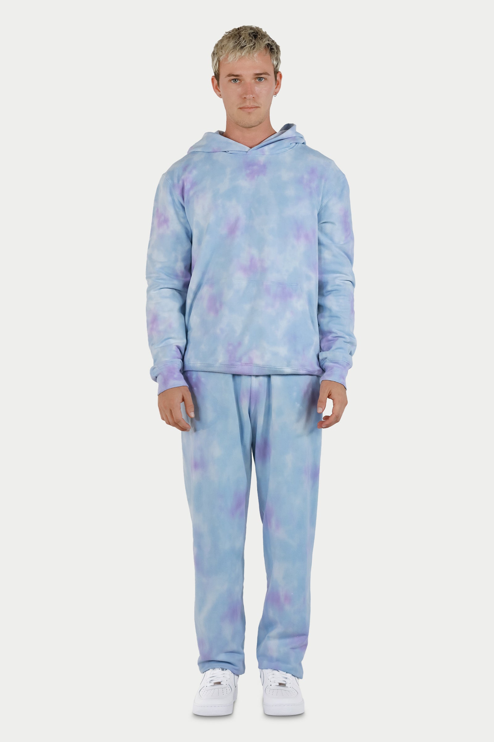 Nasty Gal Tie Dye Sweatshirt And Sweatpants Big Comfy Couch Outfit