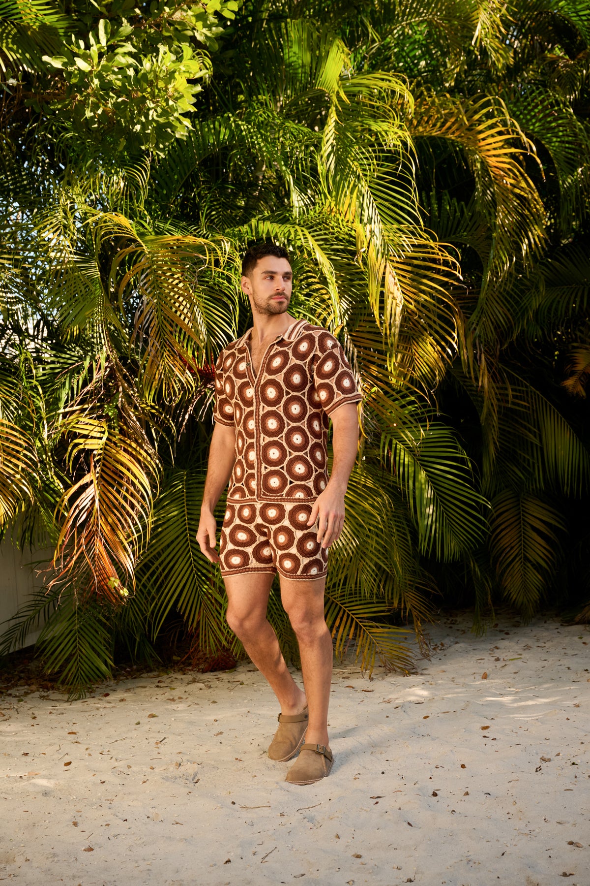 COCONUT CROCHET SHORT